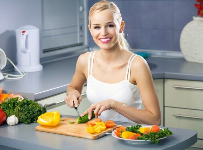 Preparing a complete diet food for a slim and healthy body